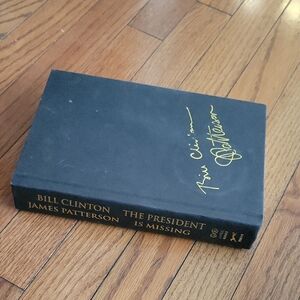 The President Is Missing — Hardcover Book